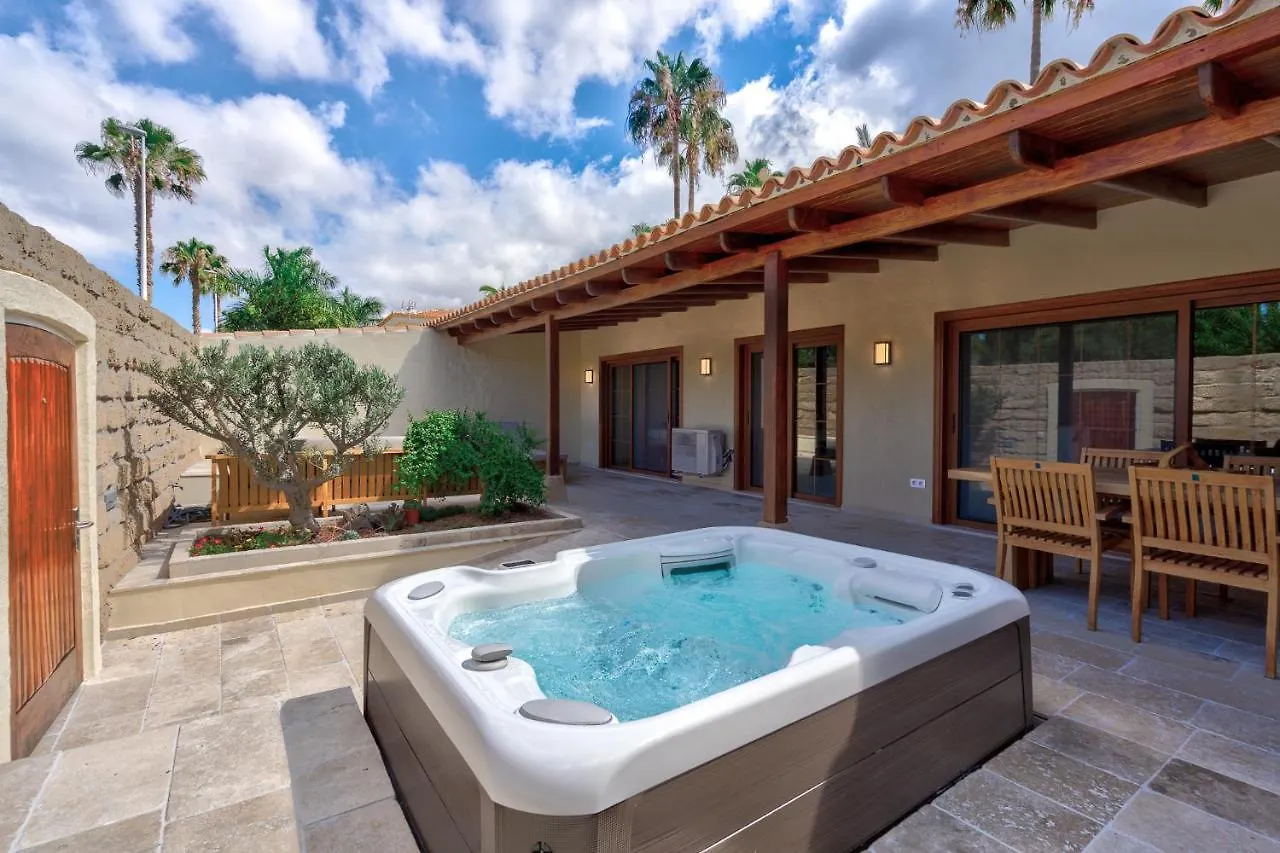 度假居 阿德耶Casa Waldeck En Jardines Del Duque别墅